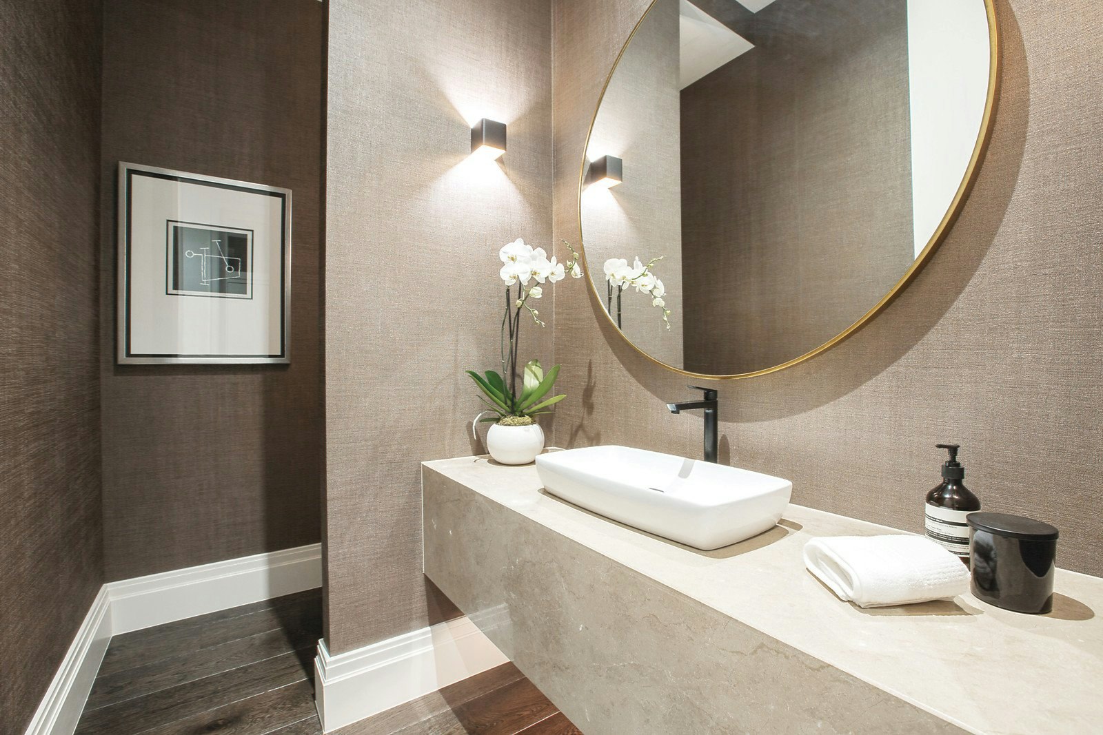 9 Lisbuoy Court, Toorak, VIC