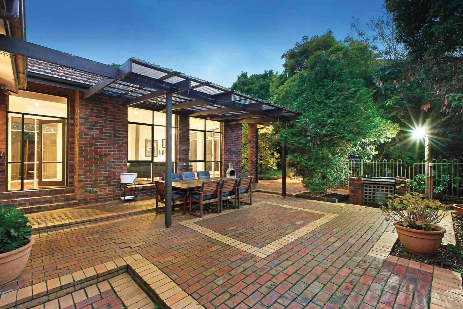 33 Kenmare Street, Mont Albert North, VIC