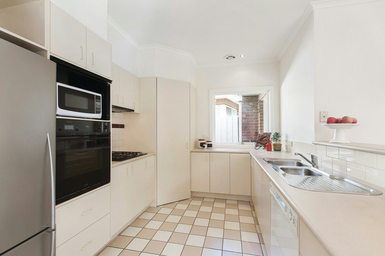 26 Vaughan Crescent, Kew, VIC