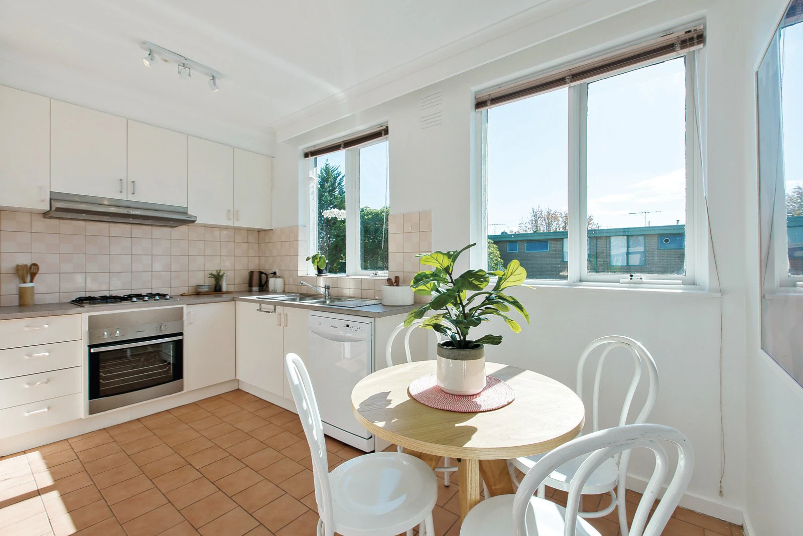 13/13 Lansdowne Road, St Kilda East, VIC