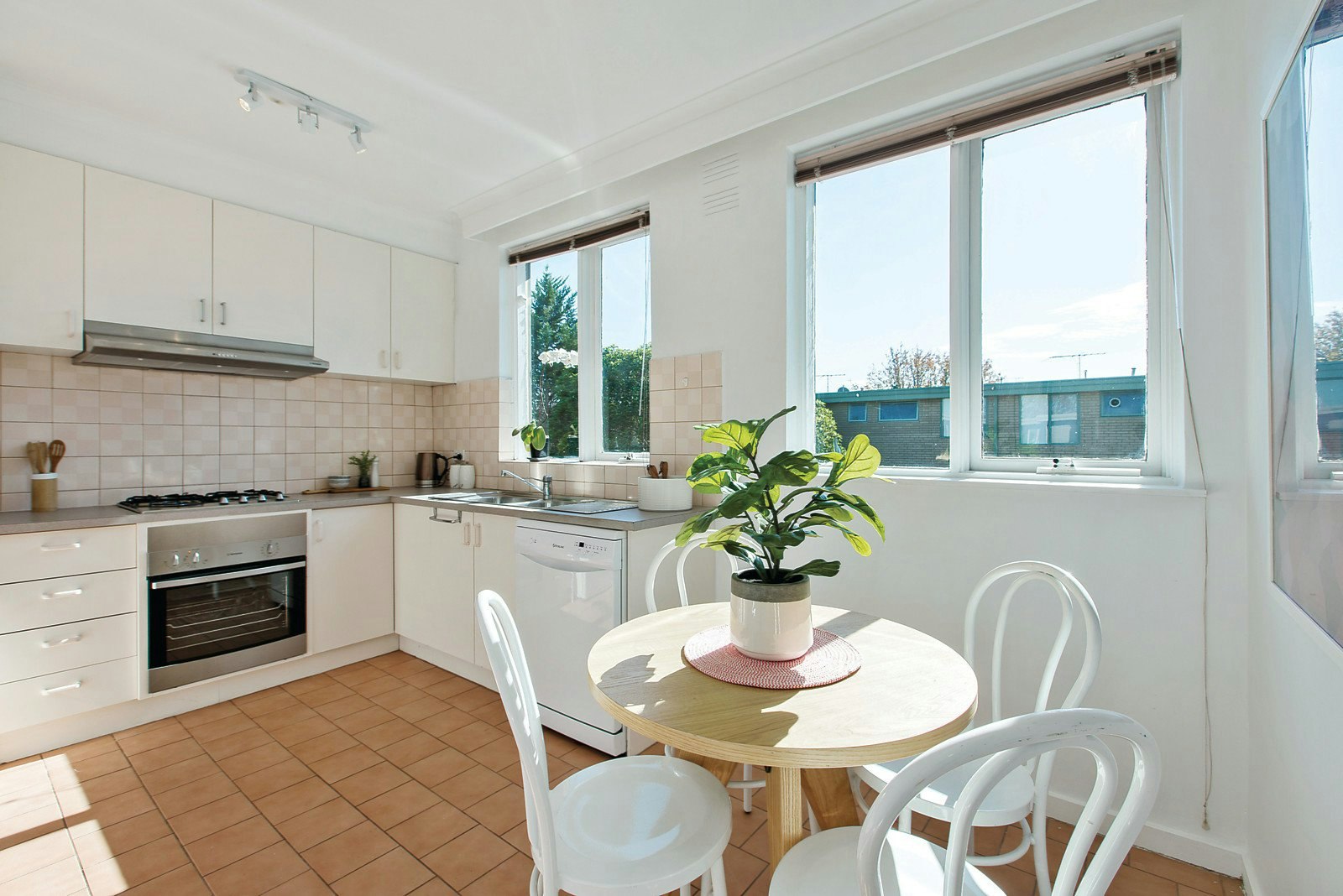 13/13 Lansdowne Road, St Kilda East, VIC