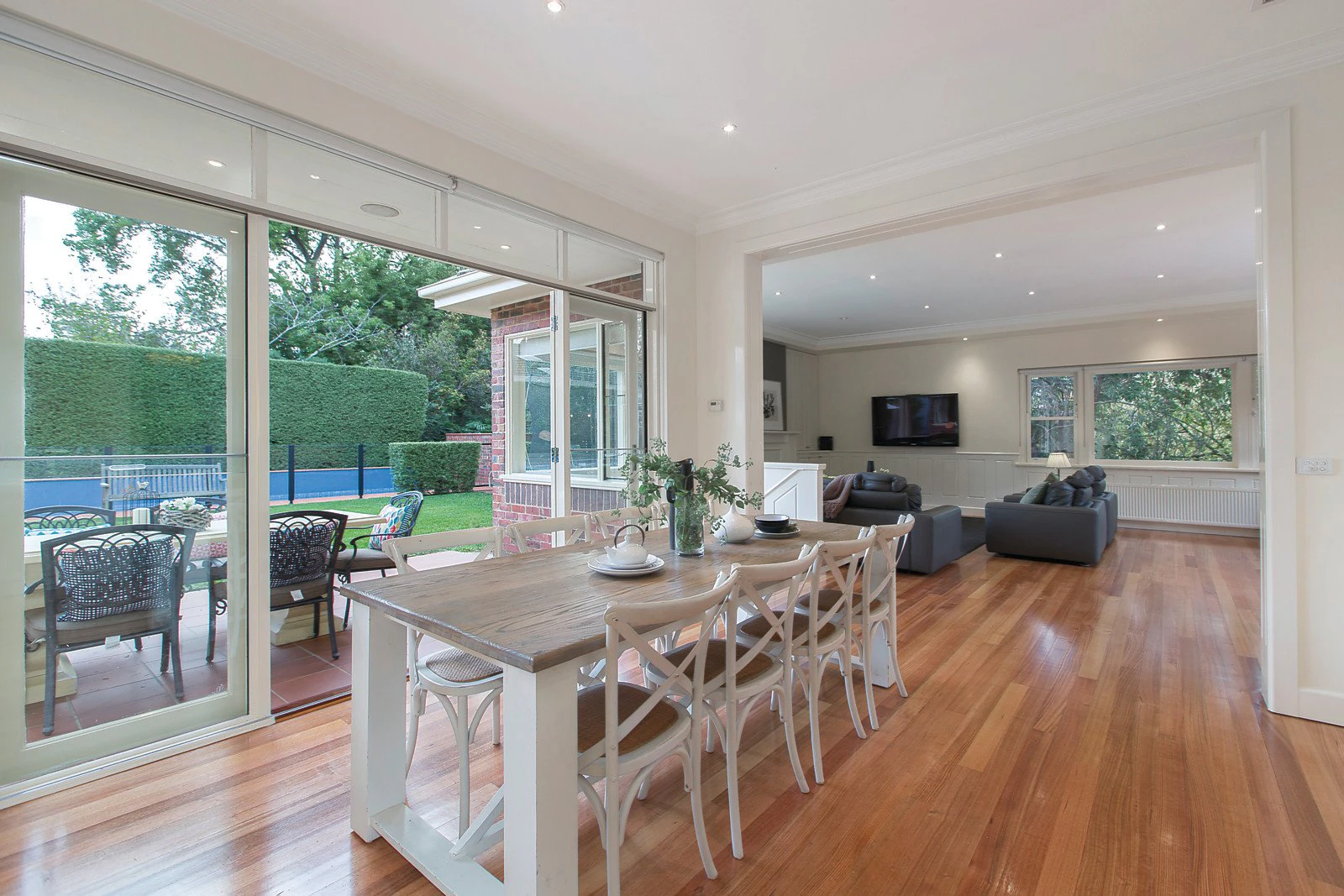64 The Boulevard, Balwyn North, VIC