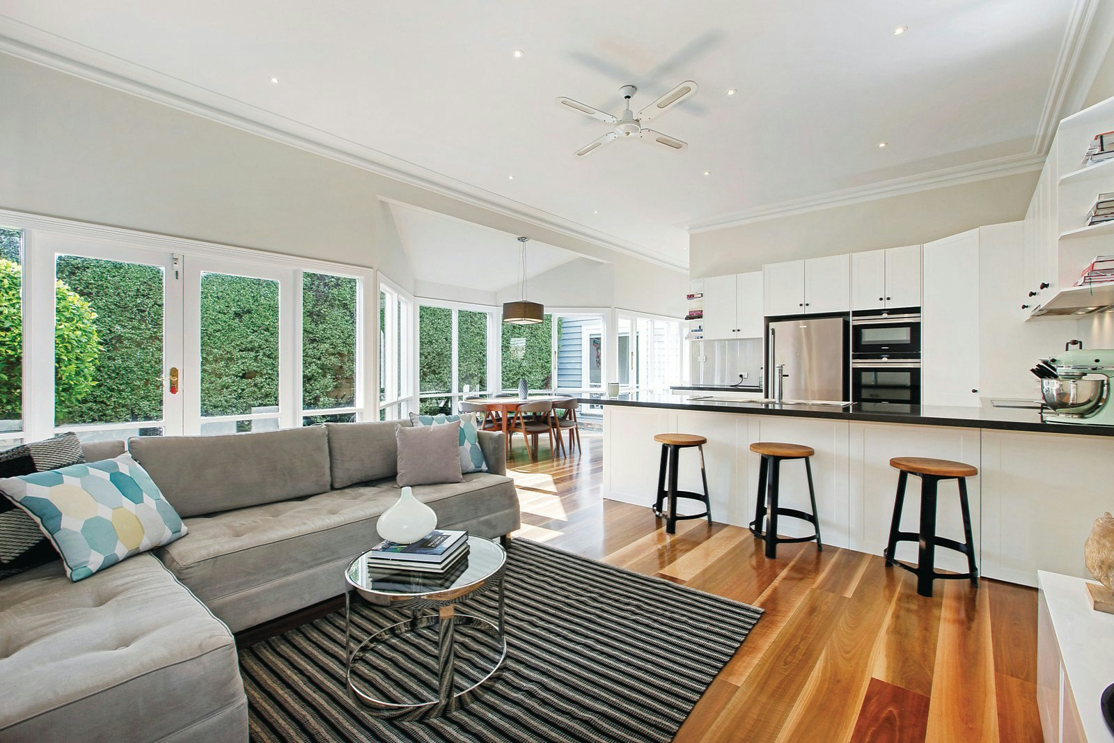 18 Russell Street, Surrey Hills, VIC