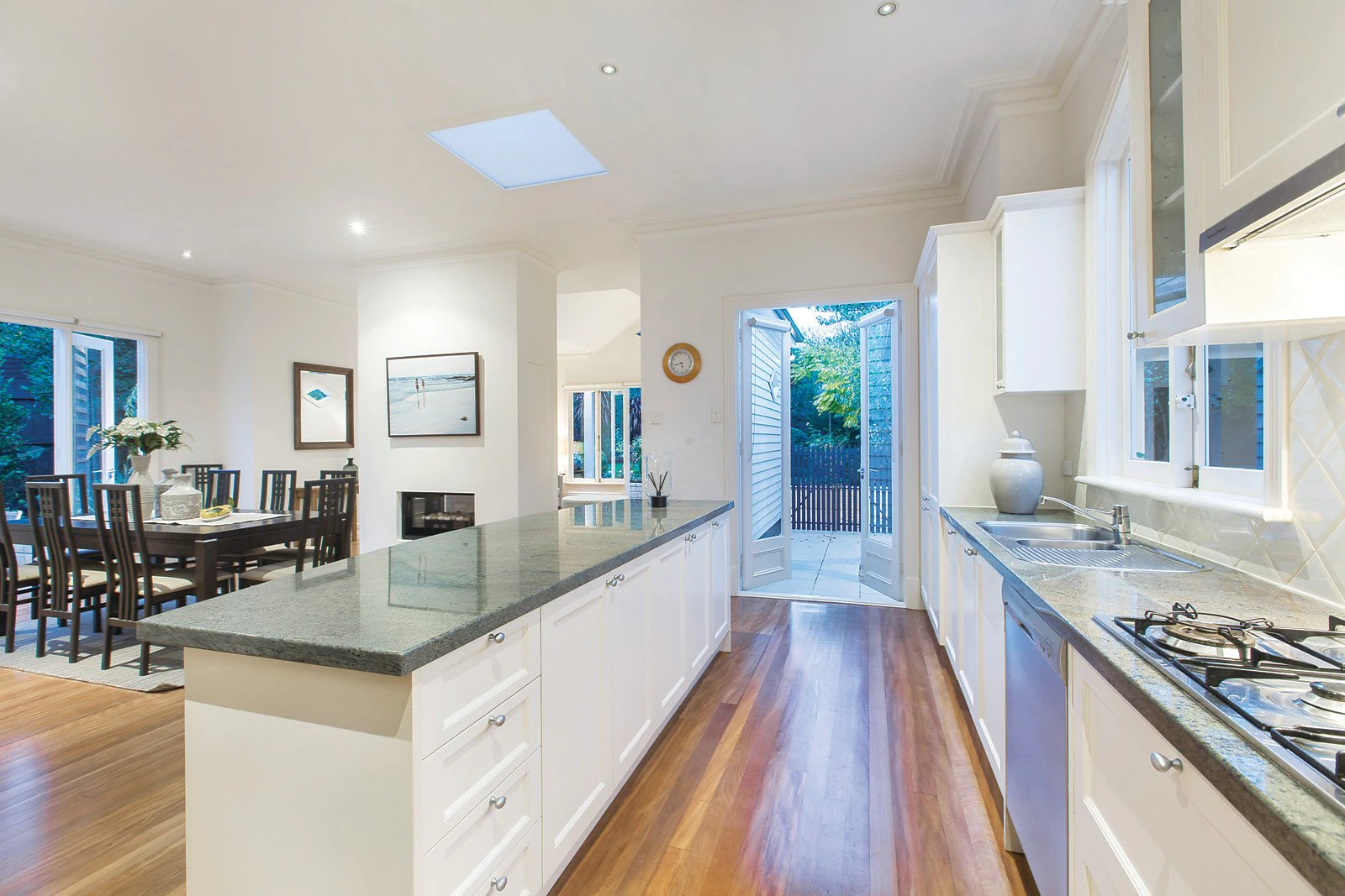 25 Fermanagh Road, Camberwell, VIC