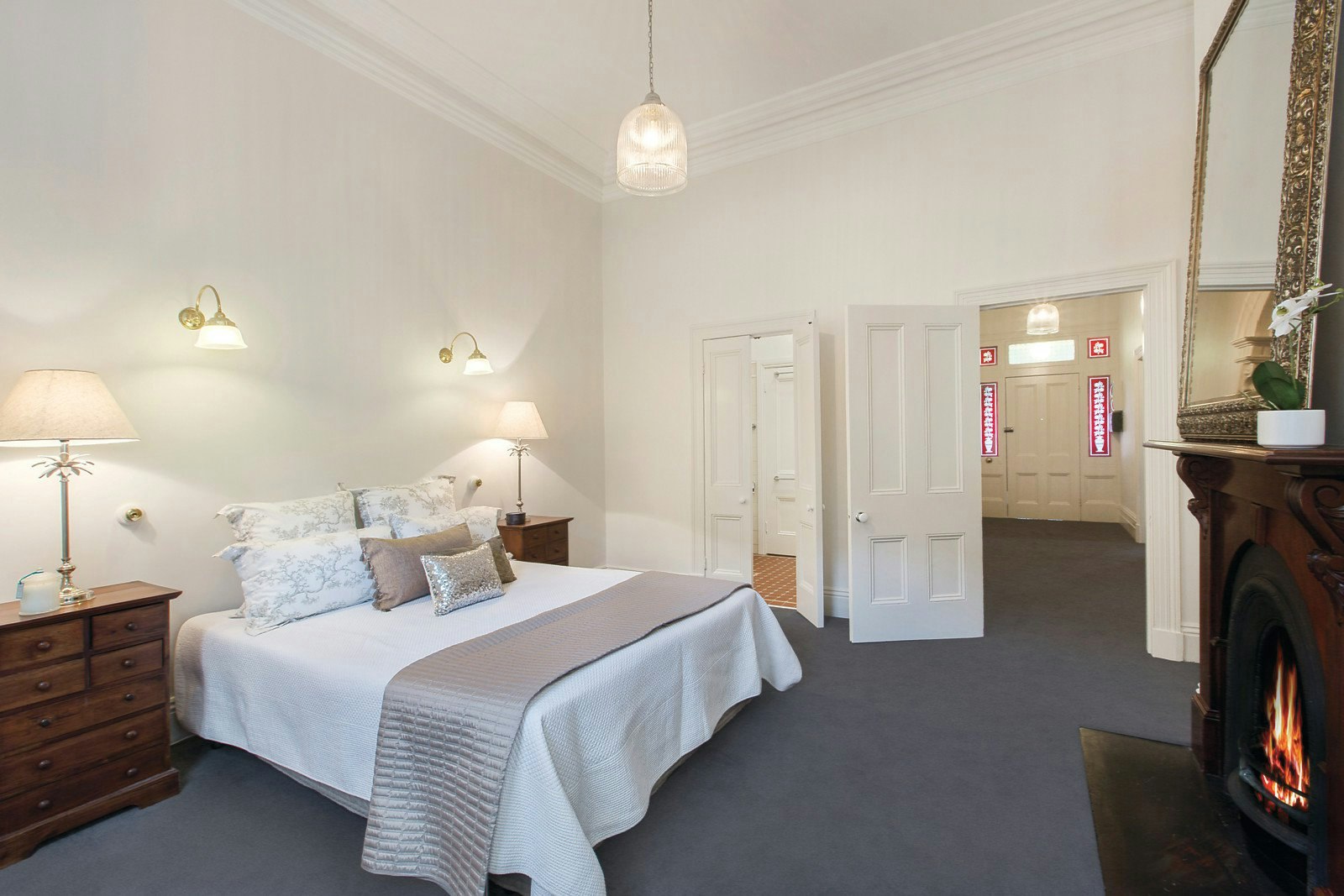 25 Fermanagh Road, Camberwell, VIC