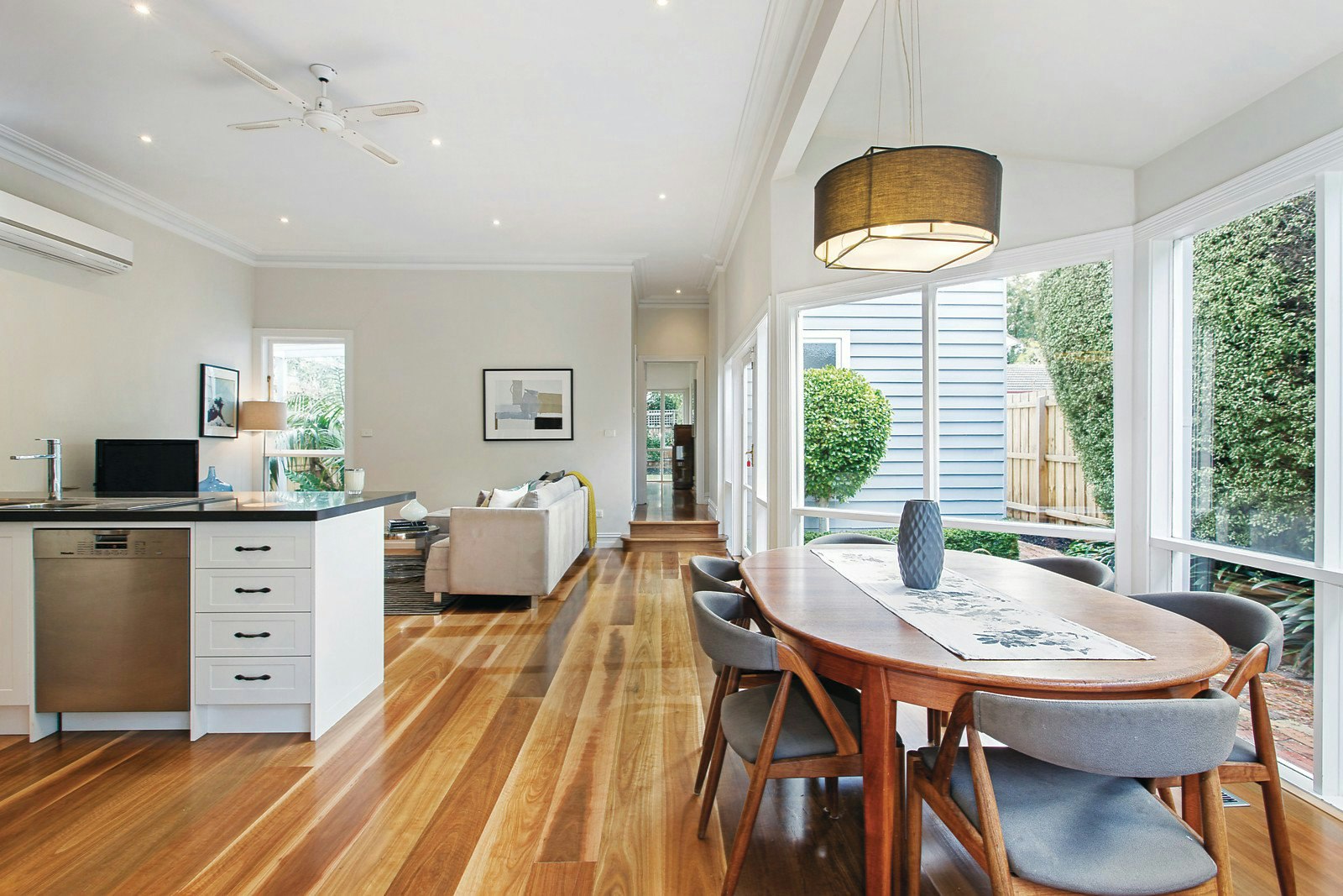 18 Russell Street, Surrey Hills, VIC