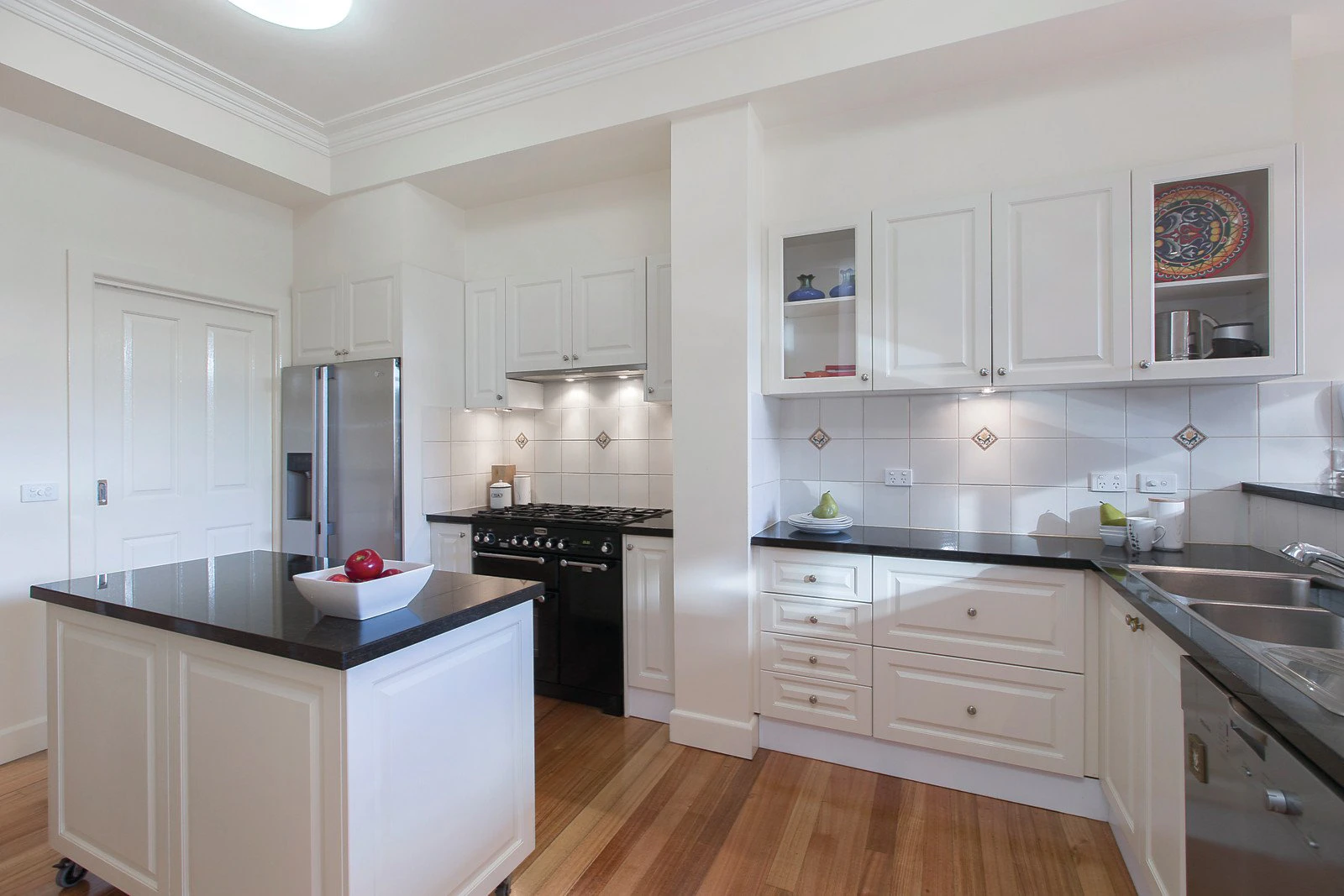 64 The Boulevard, Balwyn North, VIC