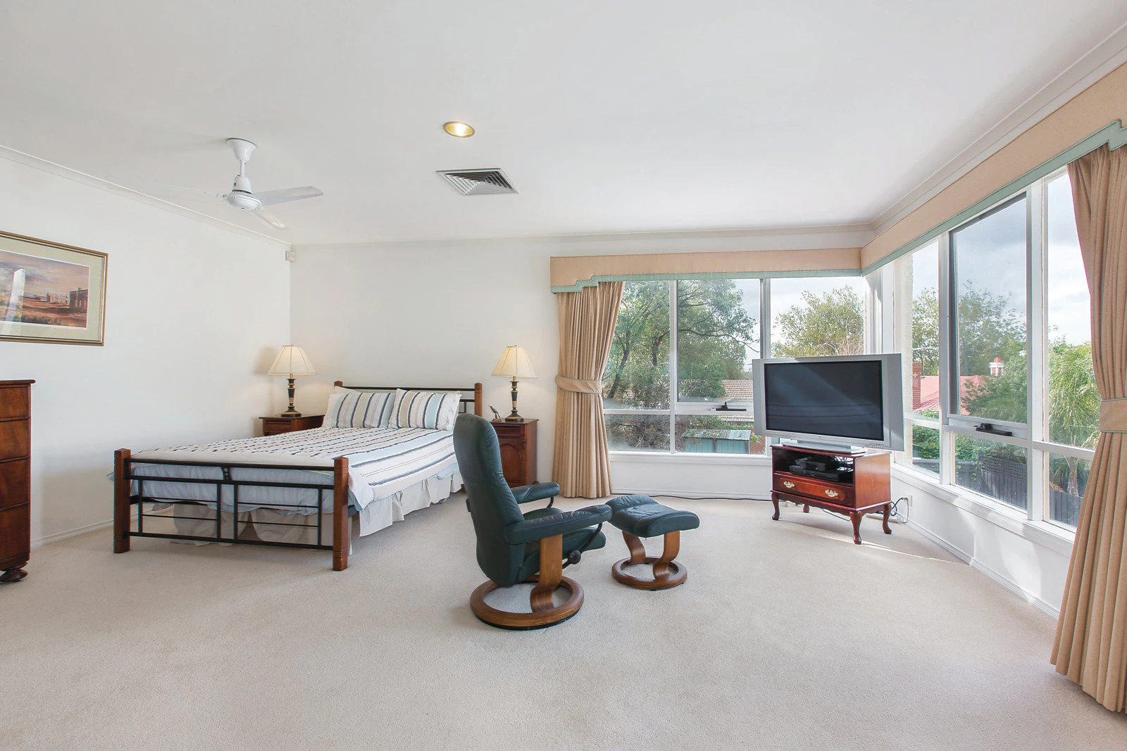 65 Rowell Avenue, Camberwell, VIC