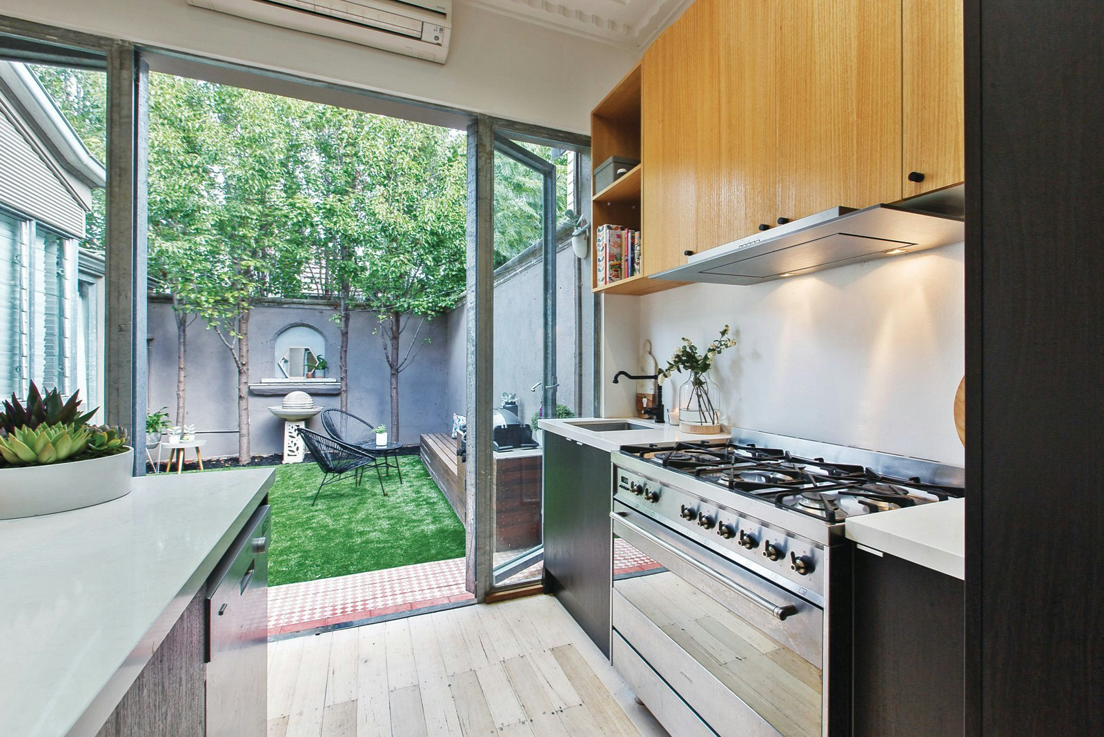 92 Neville Street, Middle Park, VIC