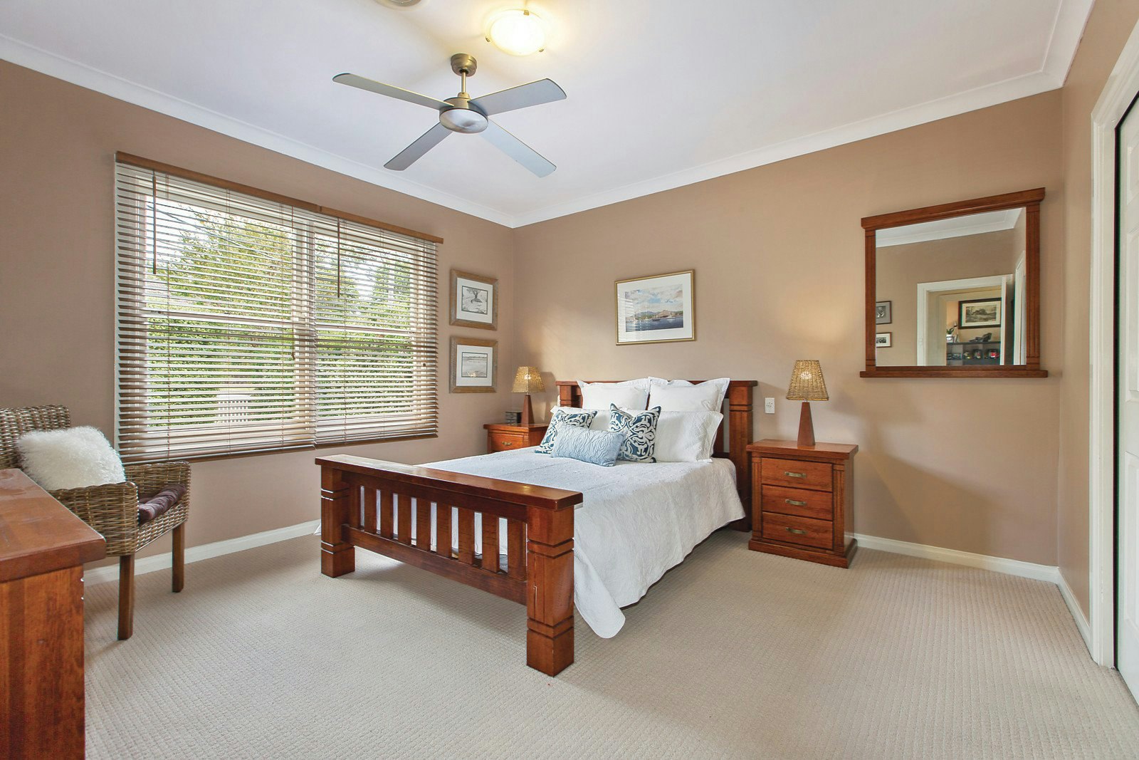 10 Arnott Street, Mont Albert North, VIC