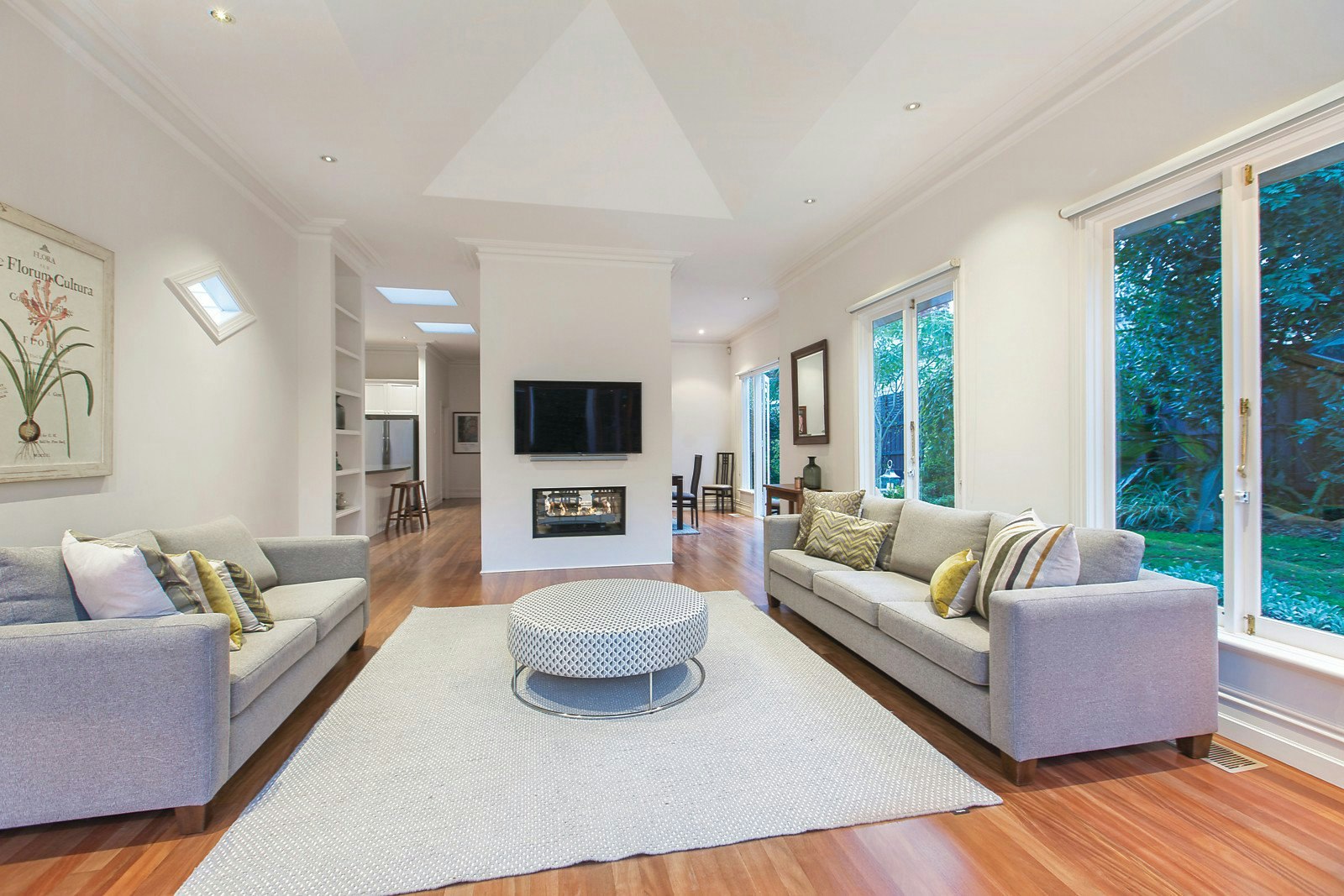 25 Fermanagh Road, Camberwell, VIC