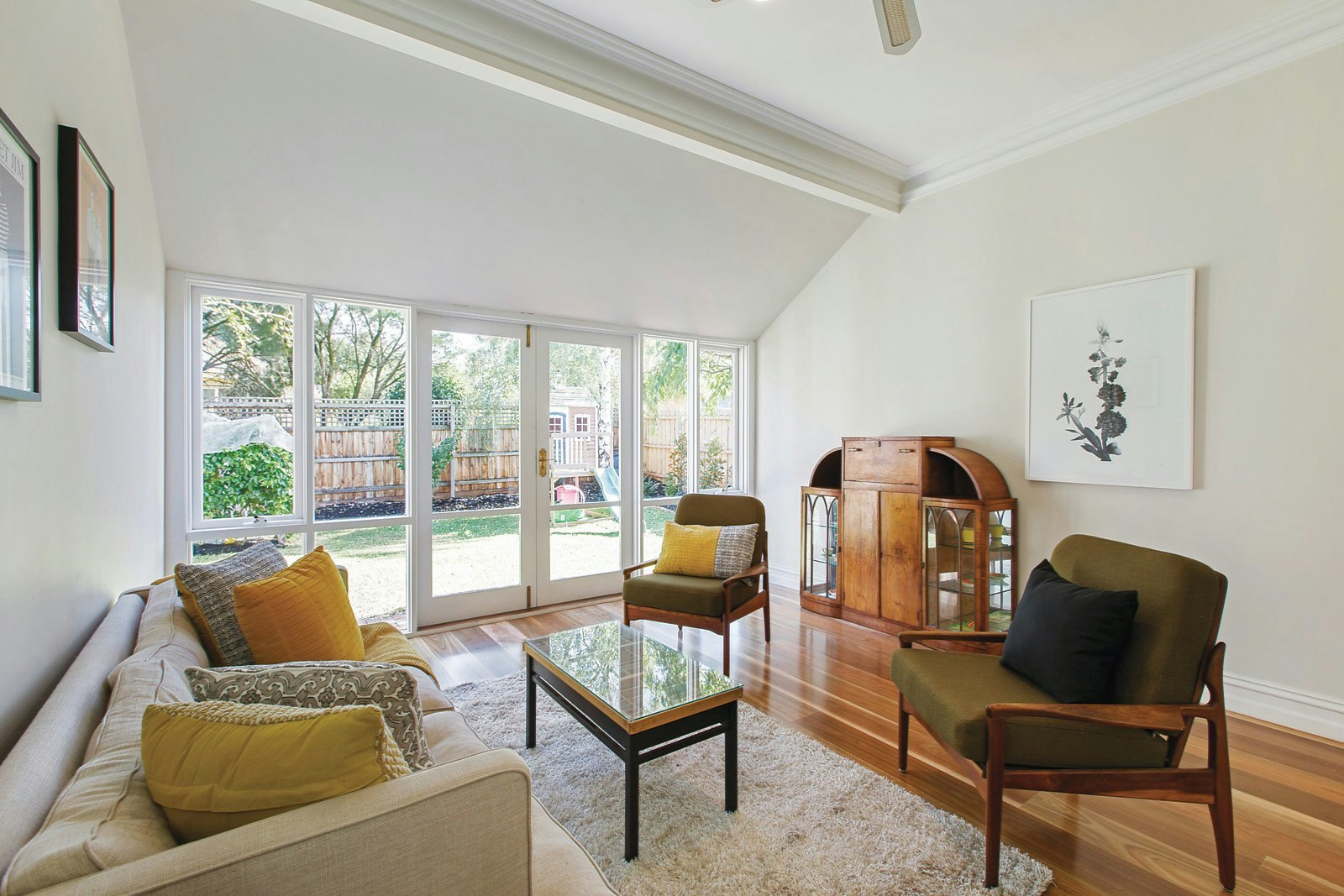 18 Russell Street, Surrey Hills, VIC