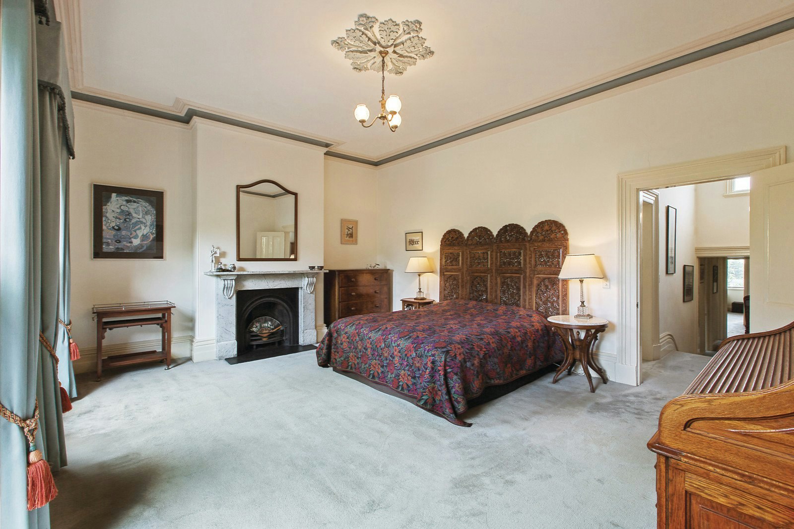 47 Howe Crescent, South Melbourne, VIC