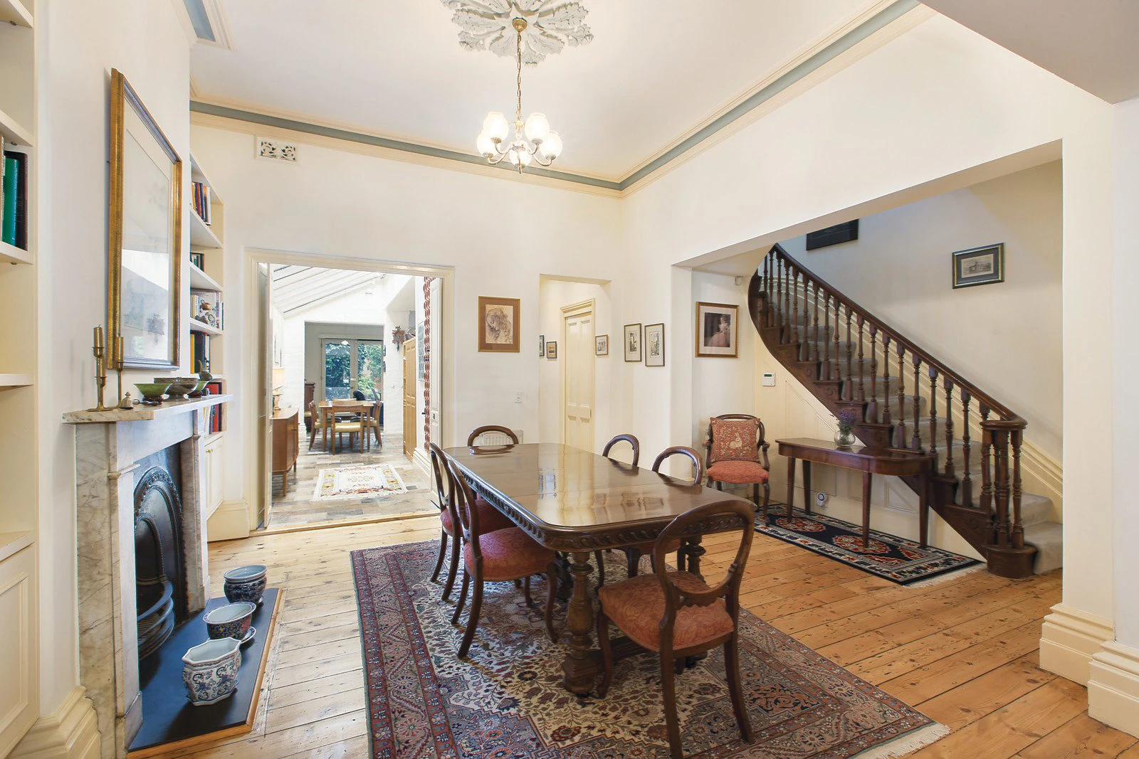 47 Howe Crescent, South Melbourne, VIC