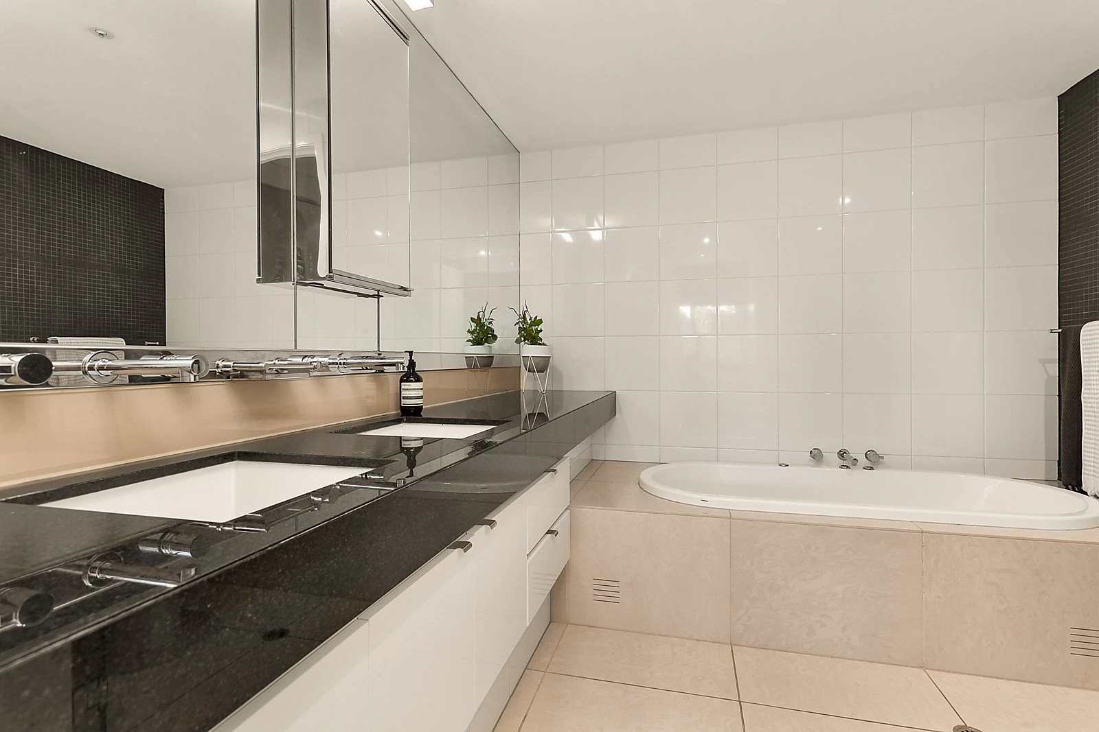 416/250 St Kilda Road, Melbourne, VIC