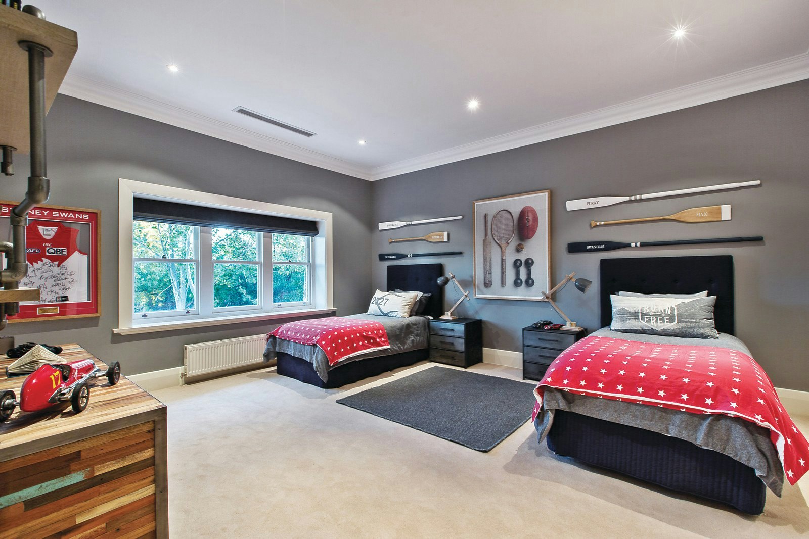 11 Maple Grove, Toorak, VIC