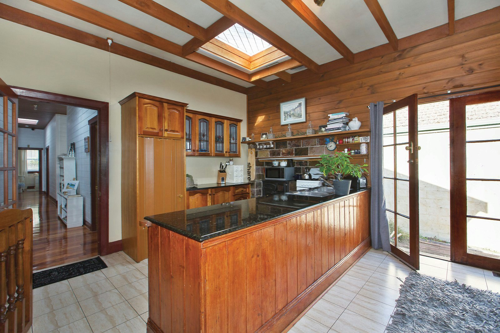 6A Thistle Street, Surrey Hills, VIC