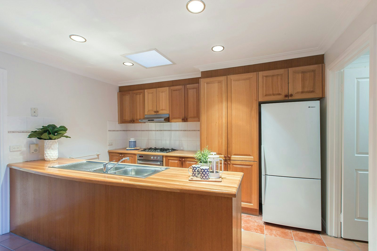 1/4 Lawrence Street, Kew East, VIC