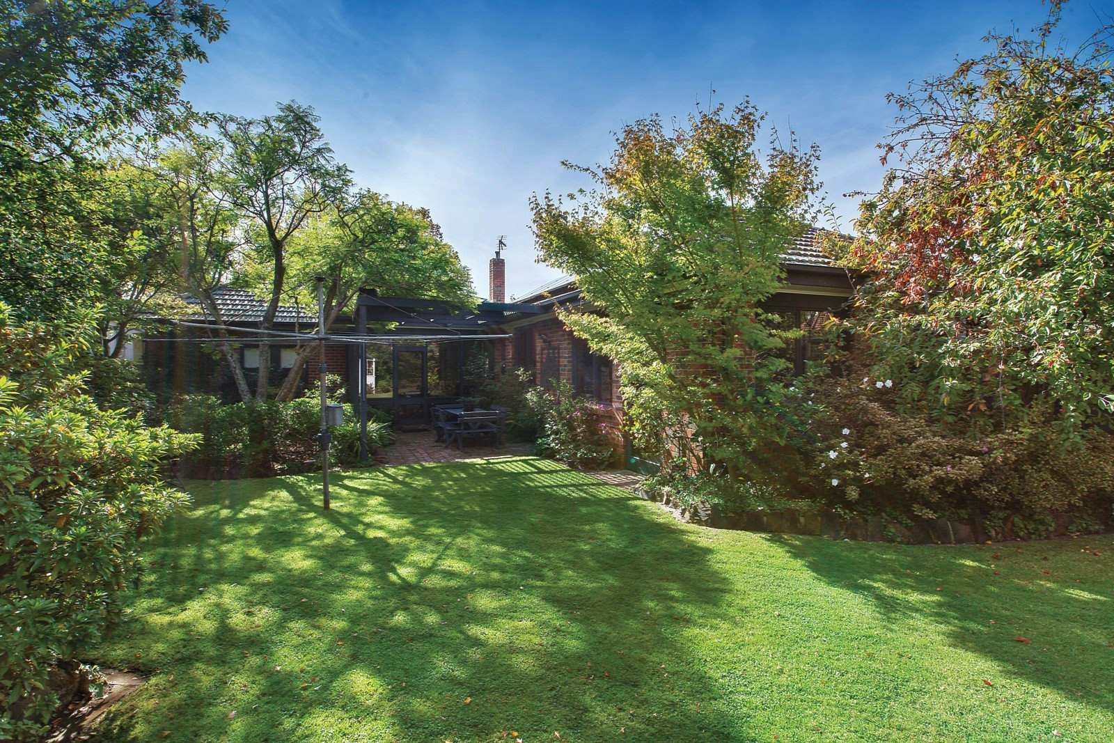 18 Weatherly Grove, Brighton, VIC