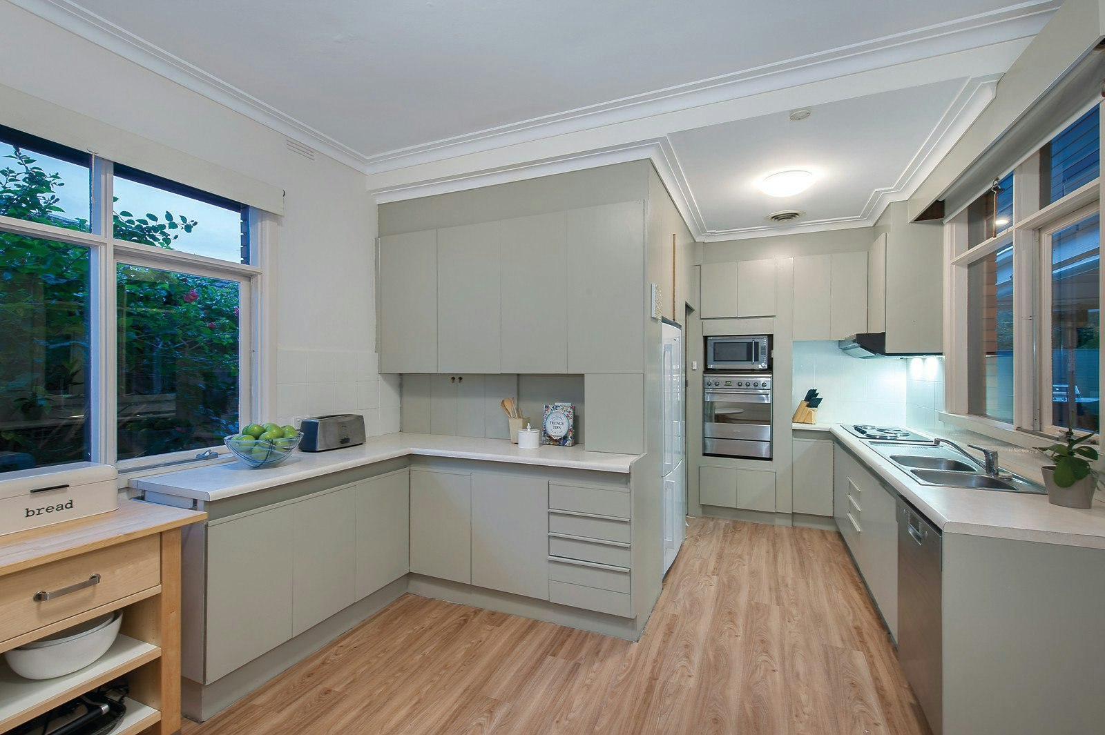 9 Thomas Street, Hampton, VIC