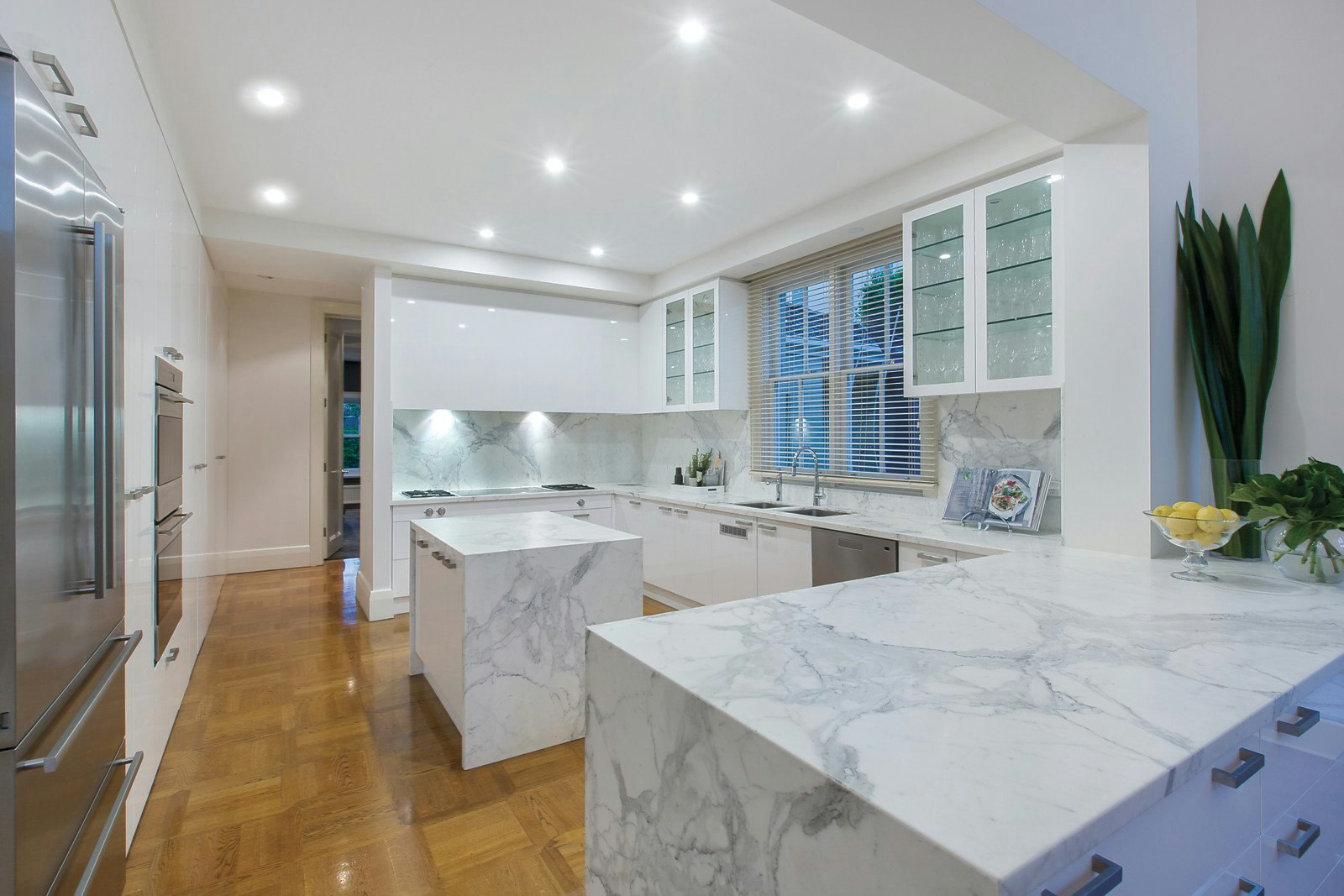 11 Maple Grove, Toorak, VIC