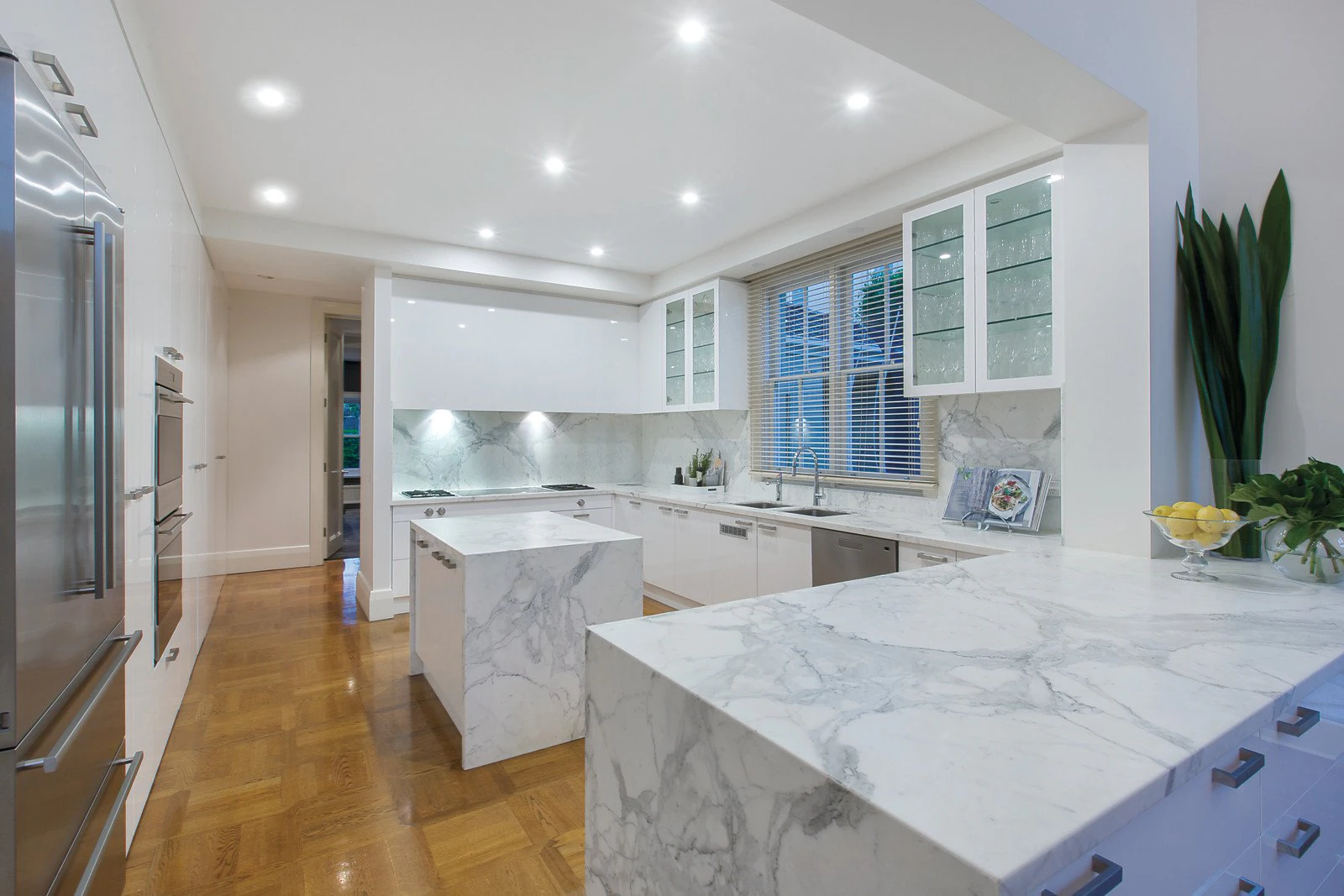 11 Maple Grove, Toorak, VIC
