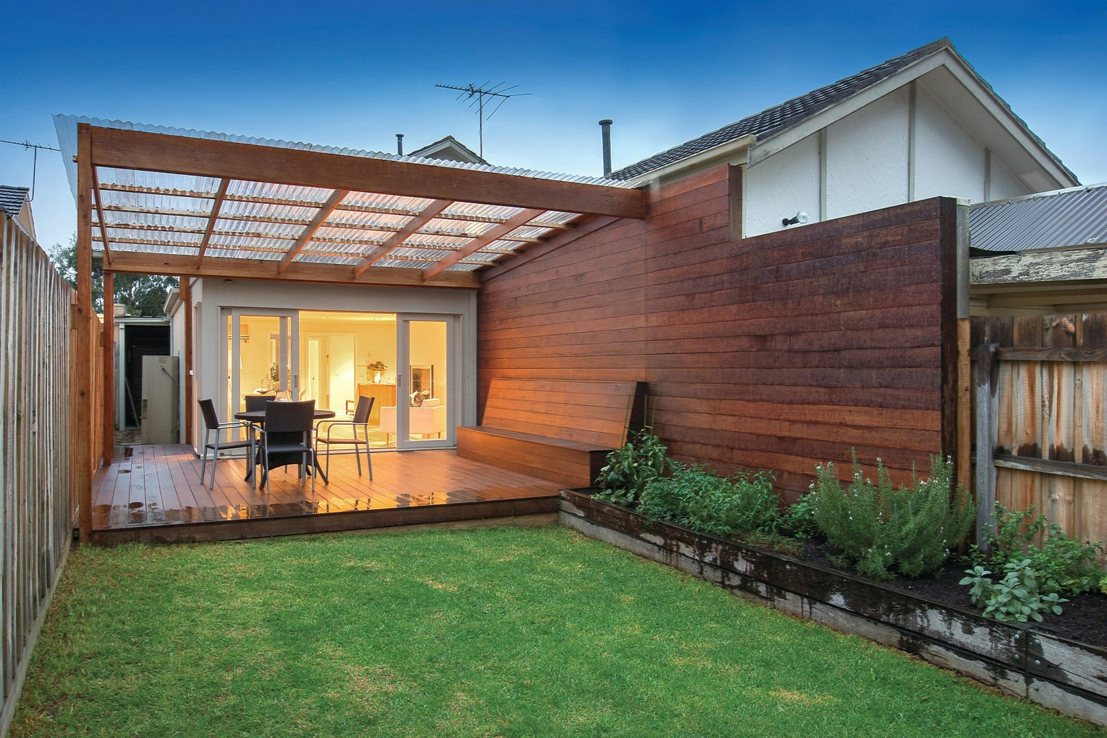 1/4 Lawrence Street, Kew East, VIC