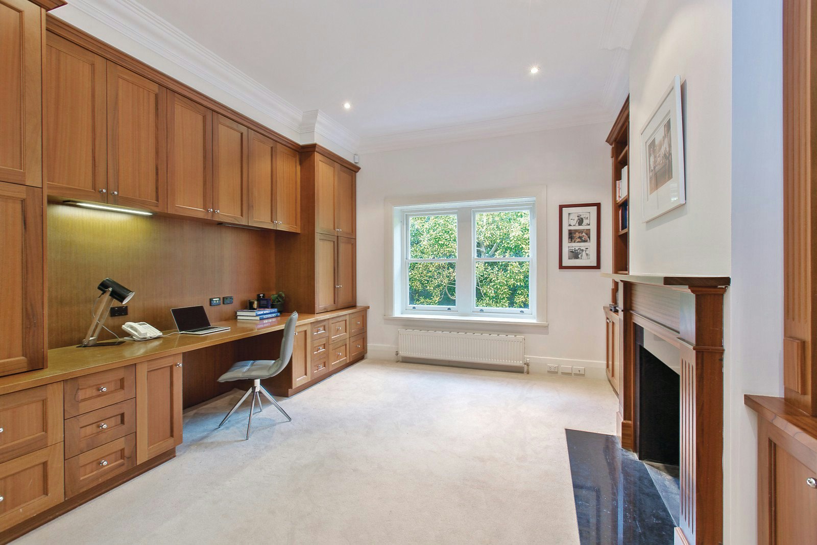 11 Maple Grove, Toorak, VIC