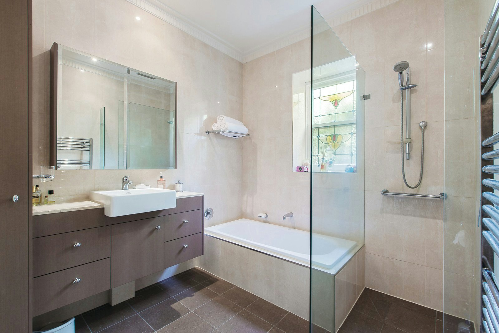 2/320 Cotham Road, Kew, VIC