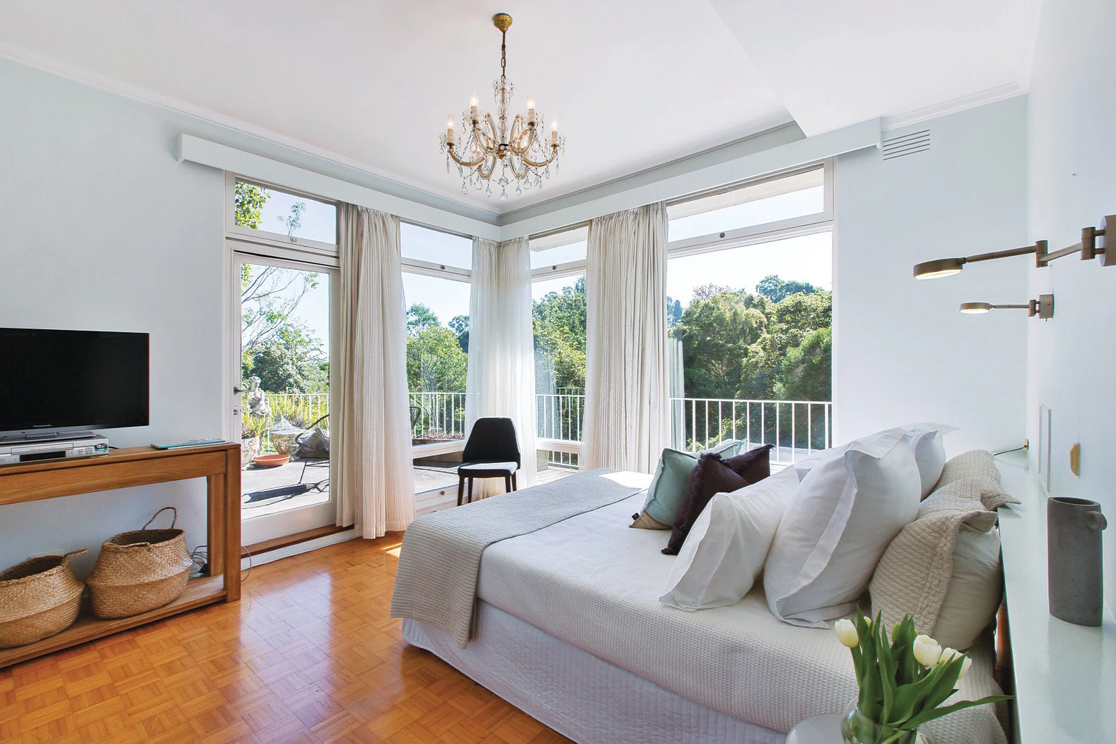 13 Belvedere, Kew, VIC