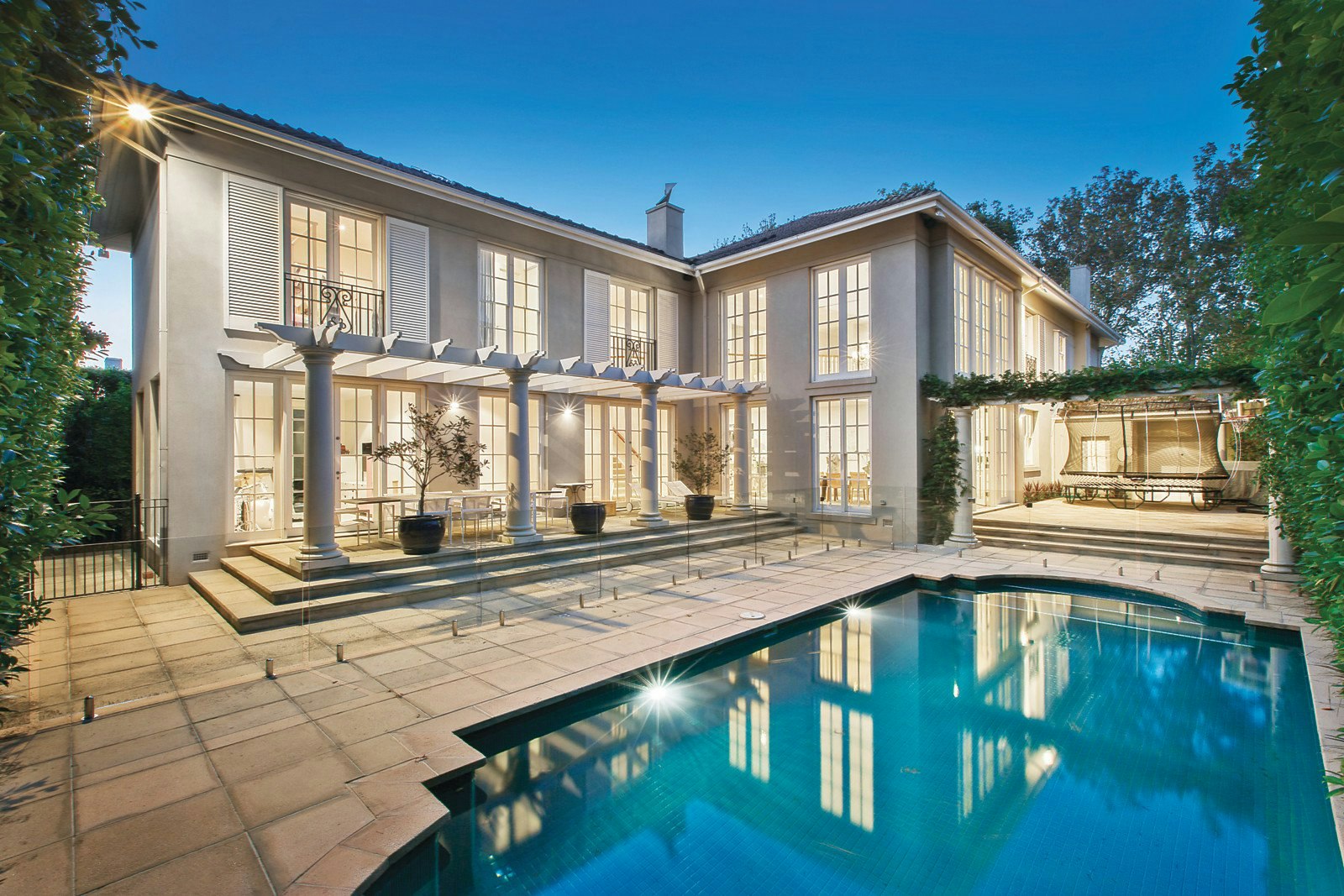 11 Maple Grove, Toorak, VIC