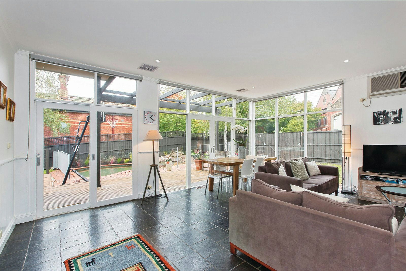 16 Church Street, Canterbury, VIC