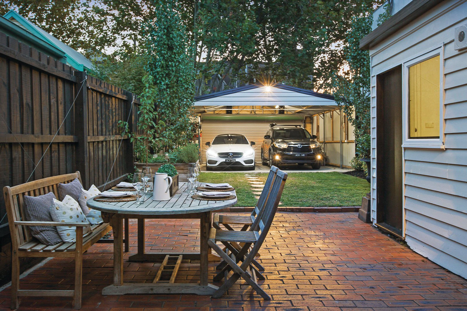9 Emo Road, Malvern East, VIC