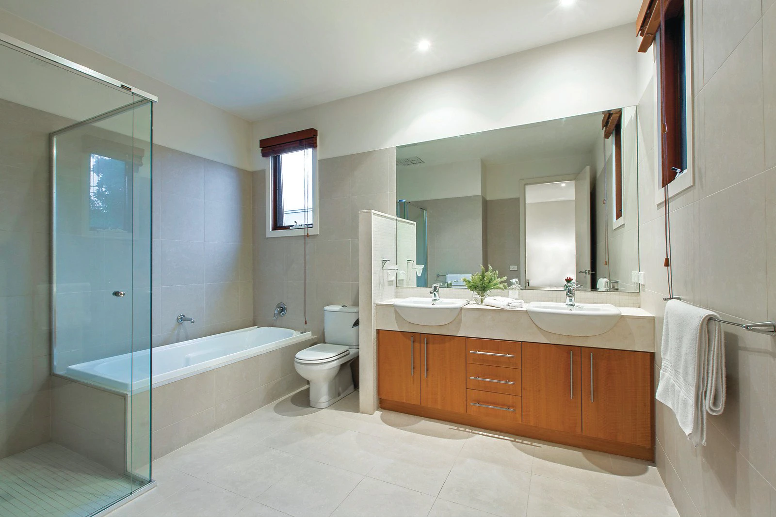 2 Widford Street, Hawthorn East, VIC
