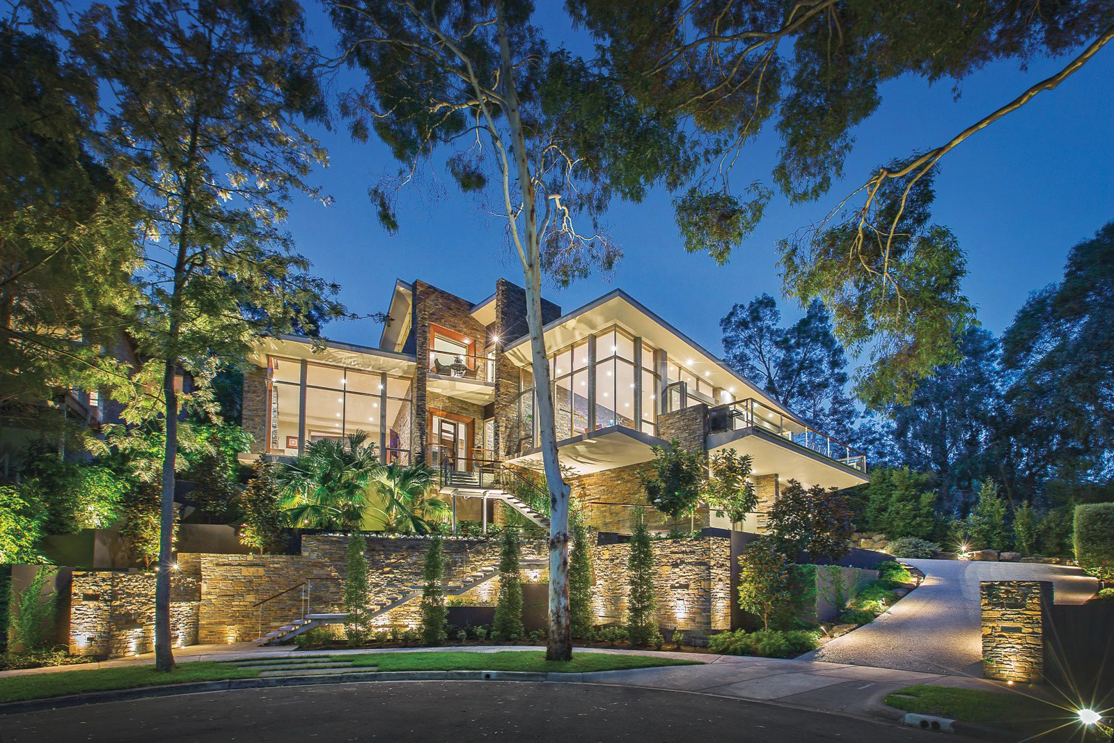 6-7 River Retreat, Kew, VIC