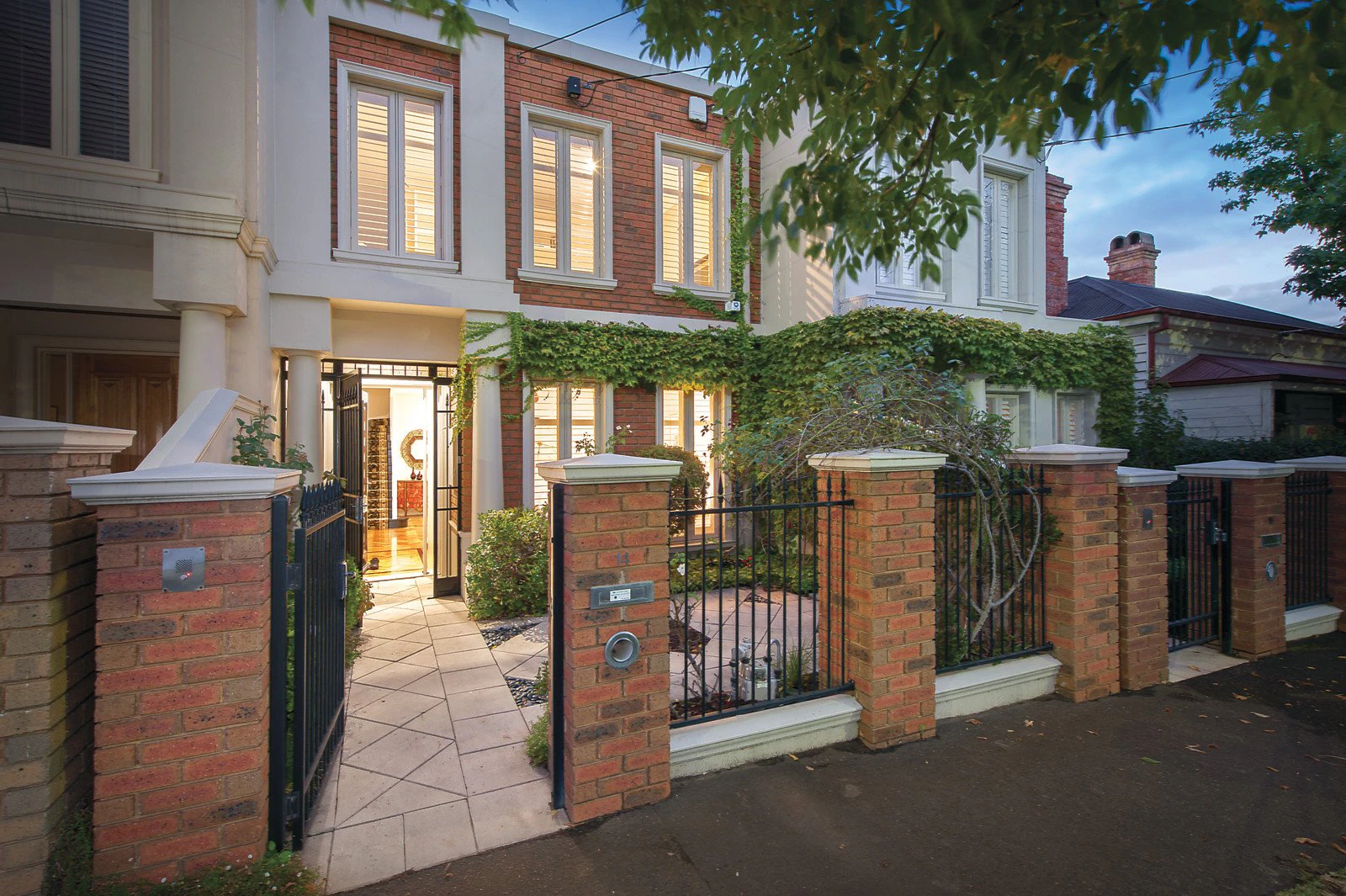 14 Barkly Avenue, Armadale, VIC
