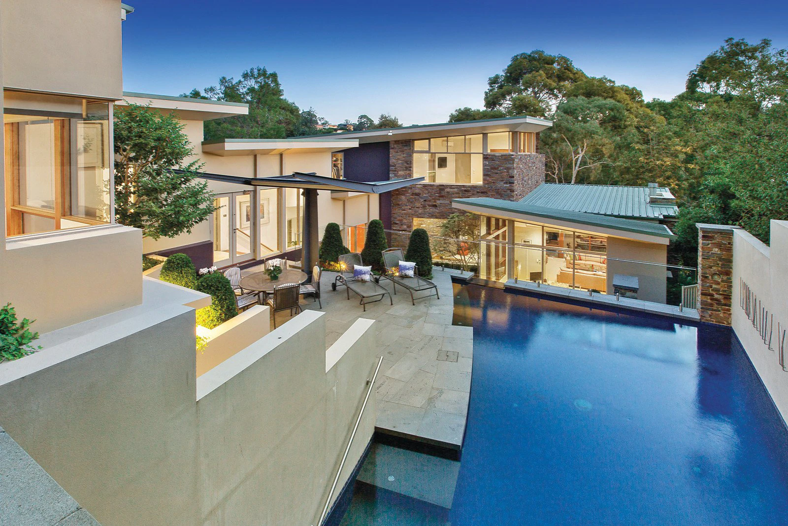 6-7 River Retreat, Kew, VIC