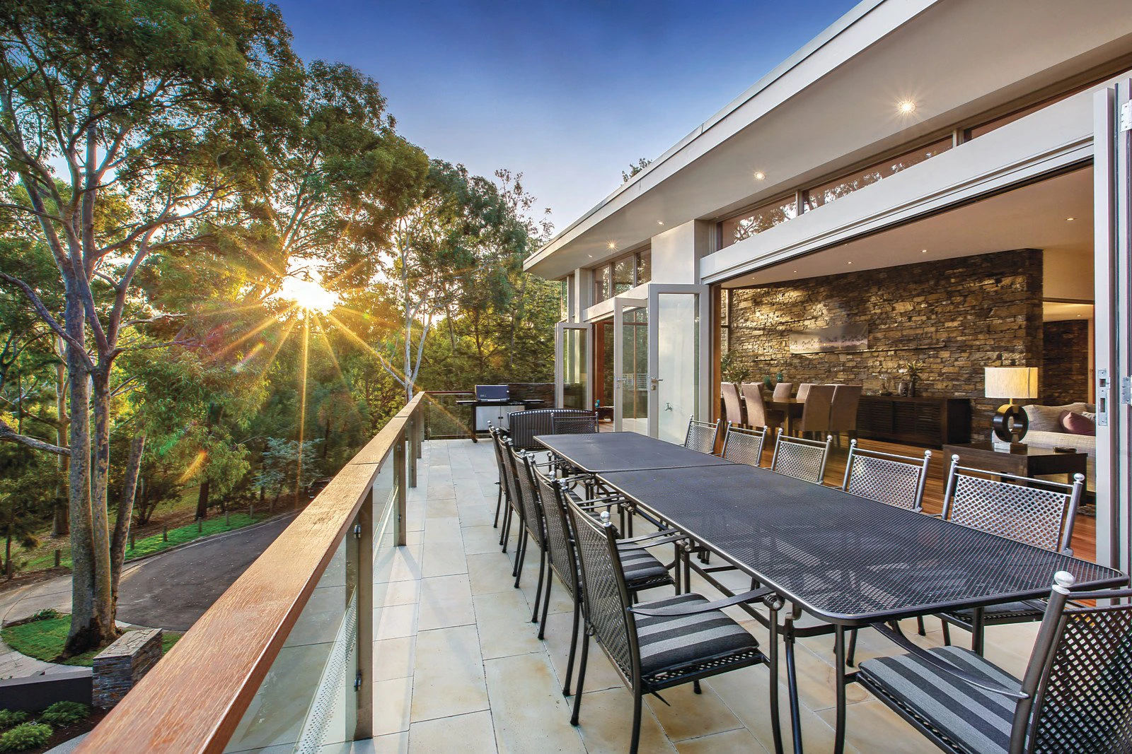 6-7 River Retreat, Kew, VIC