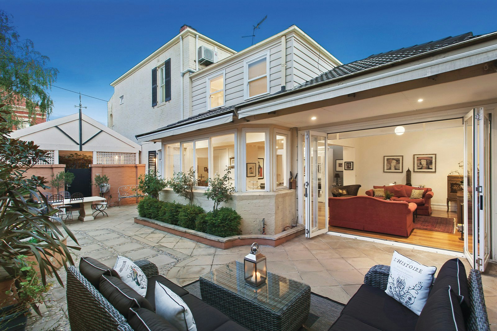 10 Eileen Street, Armadale, VIC