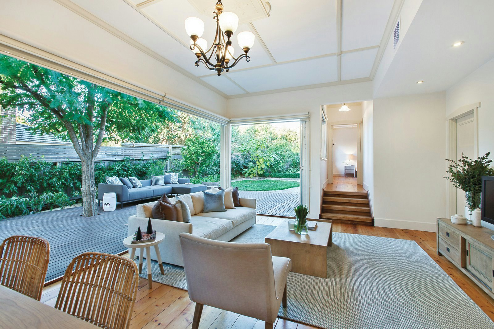 39 Mills Street, Glen Iris, VIC