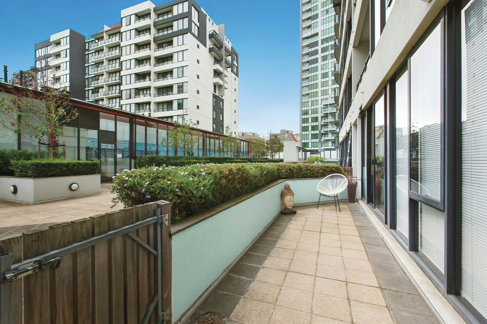 201/28 Bank Street, South Melbourne, VIC