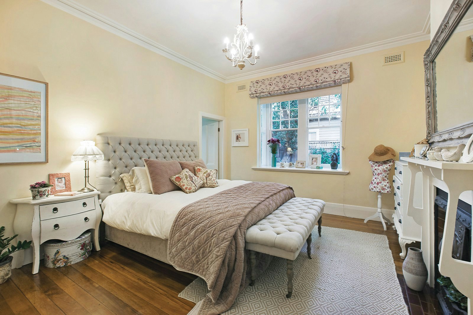 17 Kent Road, Surrey Hills, VIC