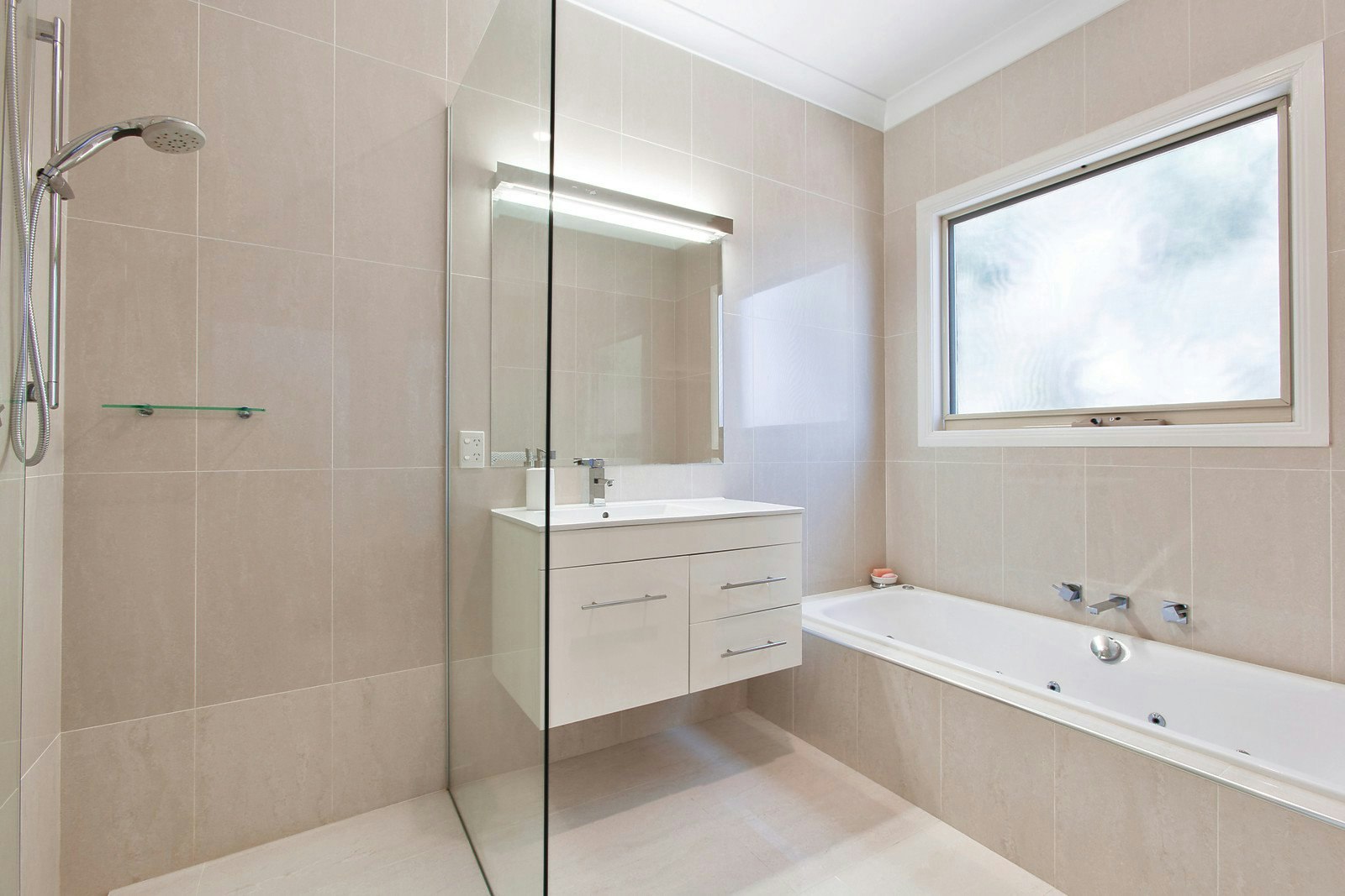 14b Lithgow Street, Glen Iris, VIC