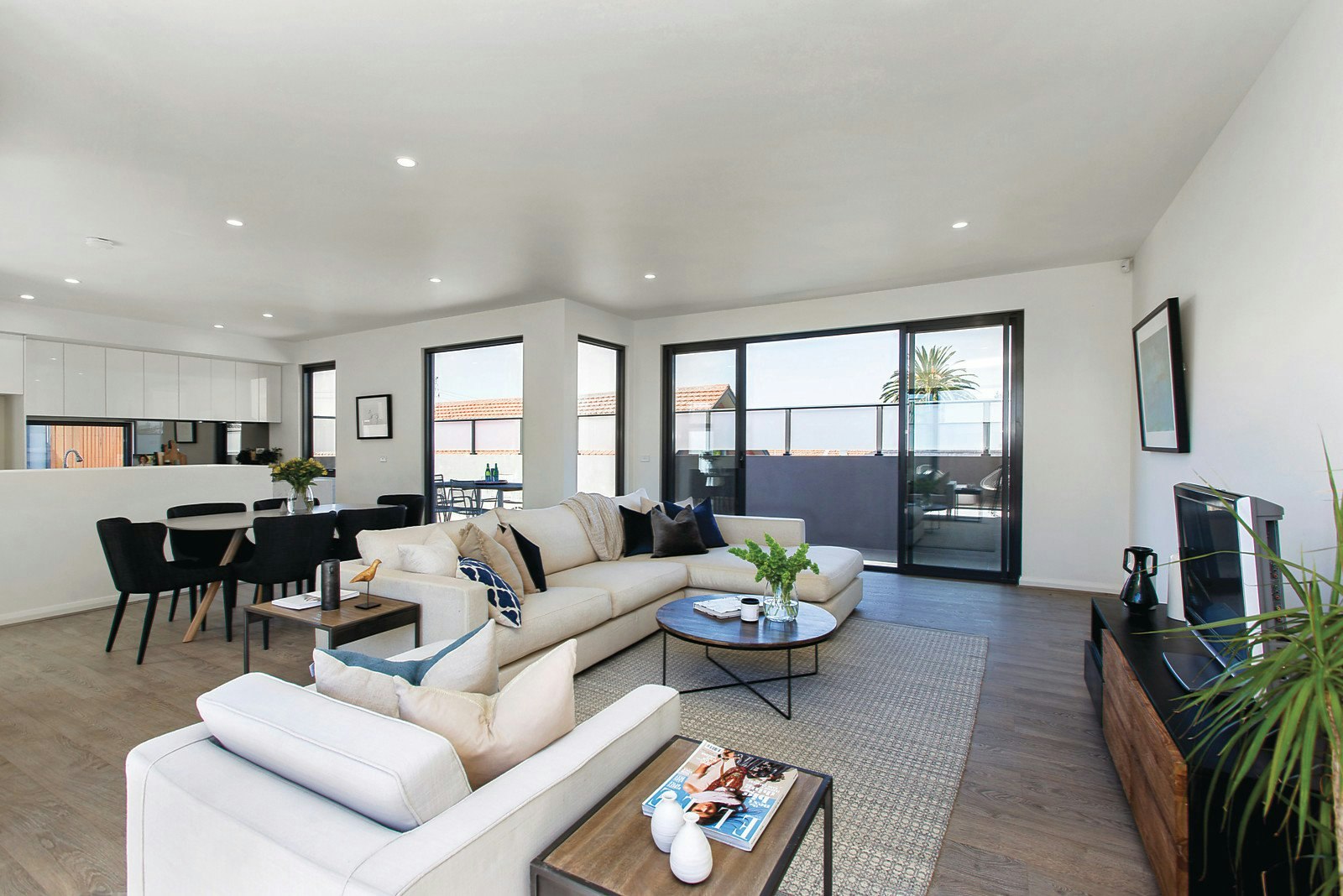 Residence 2/37 Darling Road, Malvern East, VIC