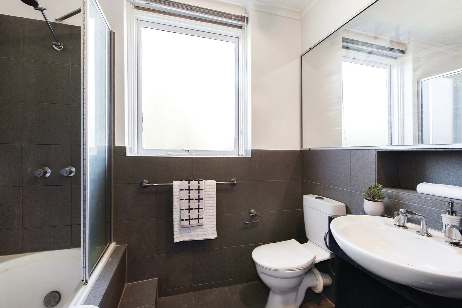 48/202 Wattletree Road, Malvern, VIC