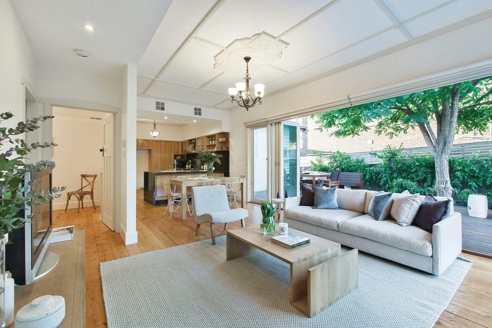 39 Mills Street, Glen Iris, VIC