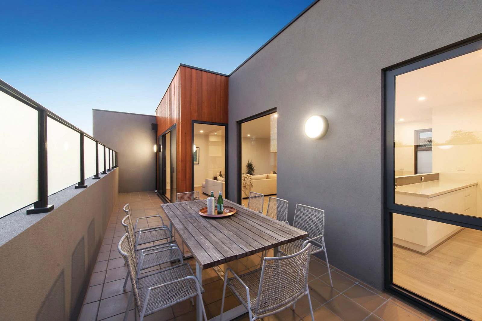 Residence 2/37 Darling Road, Malvern East, VIC