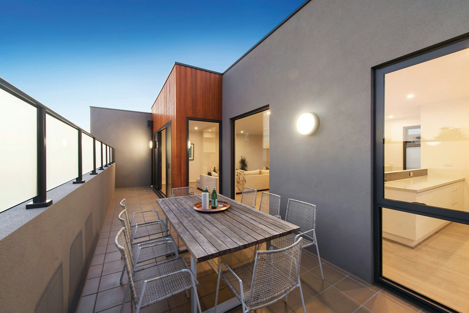 Residence 2/37 Darling Road, Malvern East, VIC