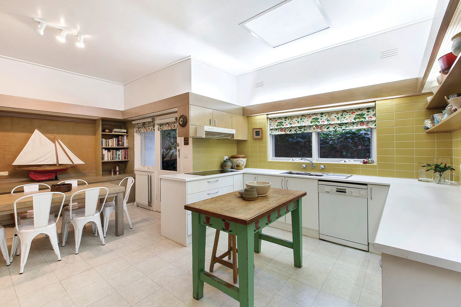 23 Kinane Street, Brighton, VIC