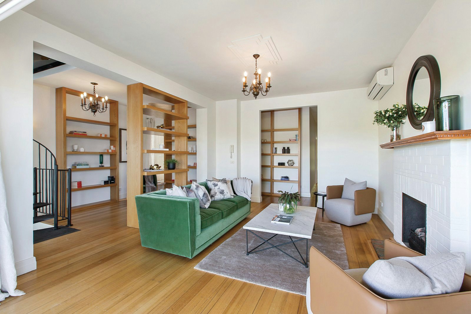 8 Mathoura Road, Toorak, VIC